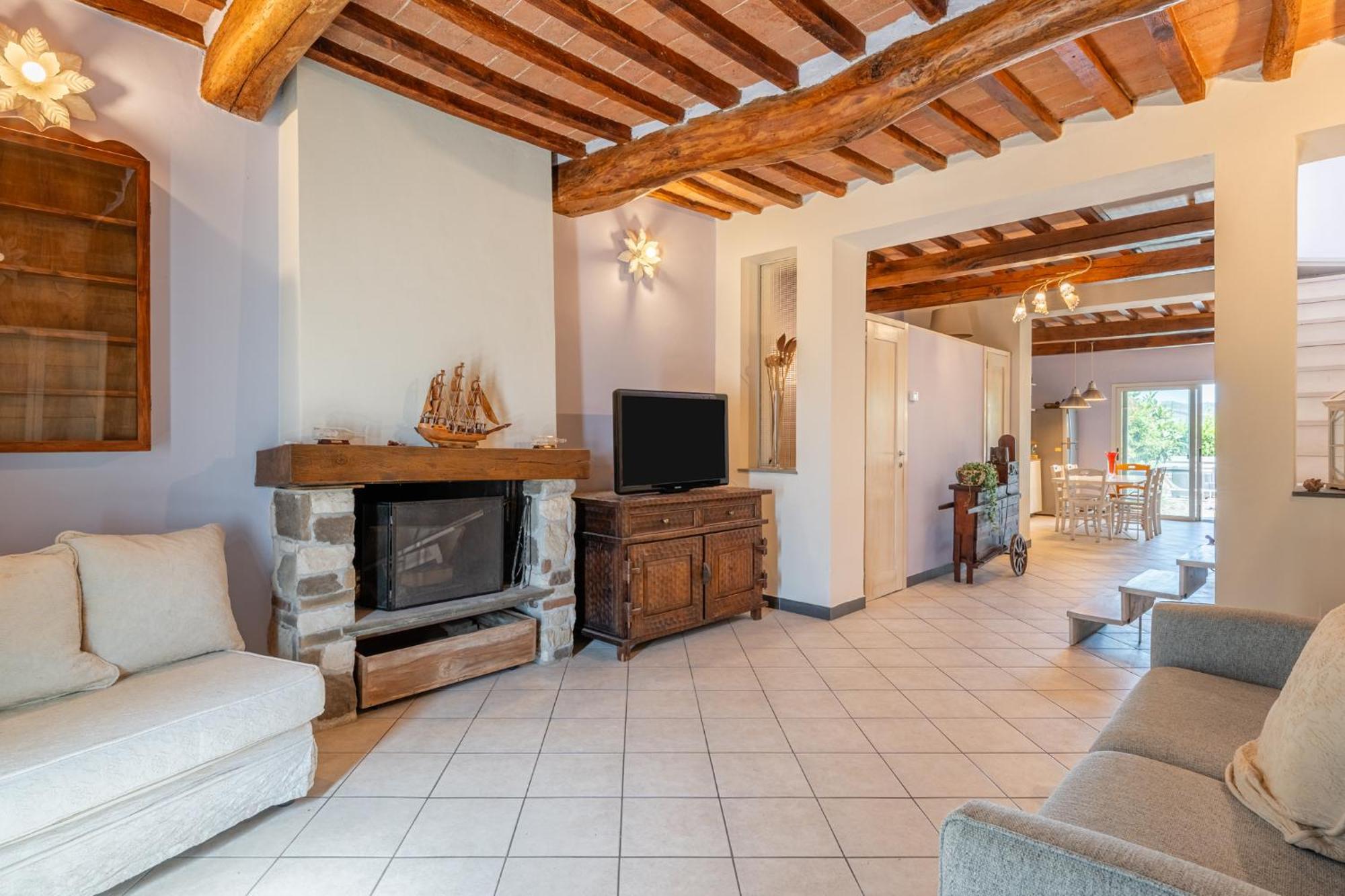 Tiziana Villa *